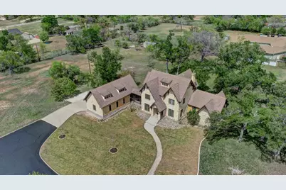 1104 Lois St, Kerrville, TX 78028 - Photo 76