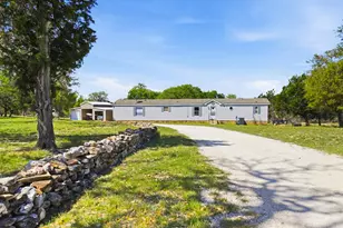 912 Alamo Rd, Fredericksburg, TX 78624 - Photo 1