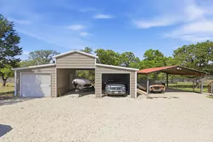912 Alamo Rd, Fredericksburg, TX 78624 - Photo 16