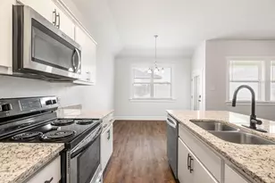 203 Winston Dr, Fredericksburg, TX 78624 - Photo 10