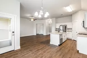 203 Winston Dr, Fredericksburg, TX 78624 - Photo 14