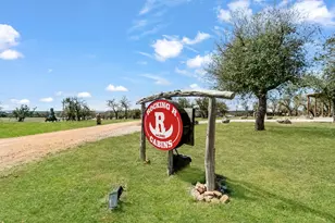 100 Five Star Trl, Fredericksburg, TX 78624 - Photo 2