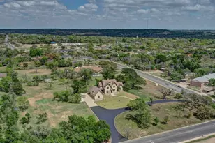 1104-B Lois St, Kerrville, TX 78028 - Photo 78