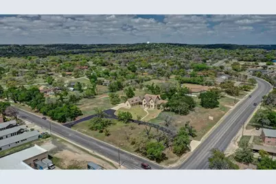 1104 Lois St, Kerrville, TX 78028 - Photo 80