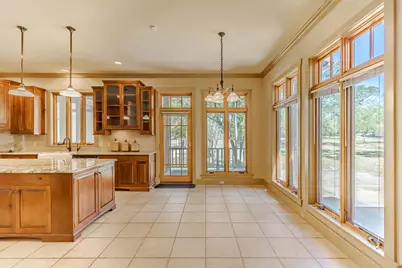 1104-B Lois St, Kerrville, TX 78028 - Photo 24