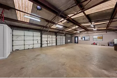 2610 Memorial Blvd, Kerrville, TX 78028 - Photo 10