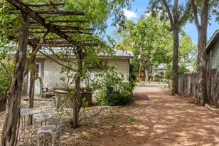 207 S Bowie, Fredericksburg, TX 78624 - Photo 30