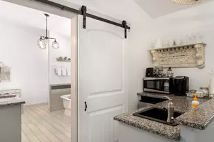 207 S Bowie, Fredericksburg, TX 78624 - Photo 22