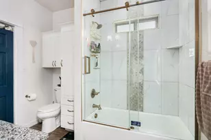 1025 Roanoke Ln, Kerrville, TX 78028 - Photo 10