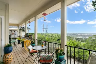 1025 Roanoke Ln, Kerrville, TX 78028 - Photo 2