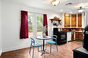 408 W College St, Fredericksburg, TX 78624 - Photo 26