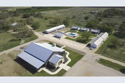 146 Pehl Farm Lane, Fredericksburg, TX 78624 - Photo 4