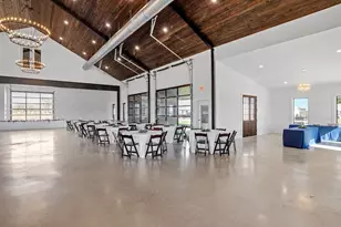 146 Pehl Farm Ln, Fredericksburg, TX 78624 - Photo 8