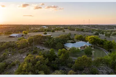 7158 S Hwy 87, Fredericksburg, TX 78624 - Photo 2