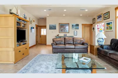 364 Wolf Creek Rd., Fredericksburg, TX 78624 - Photo 14