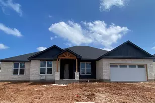 110 Parlin Ln, Fredericksburg, TX 78624 - Photo 8