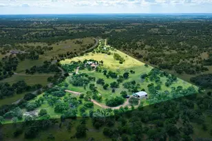 1411 Grape Creek Rd, Fredericksburg, TX 78624 - Photo 2