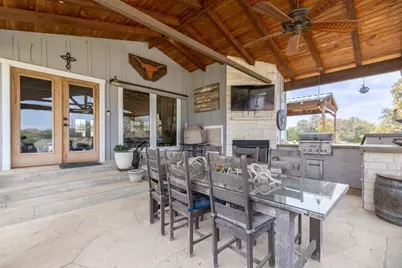 579 Triple S, Johnson City, TX 78636 - Photo 22