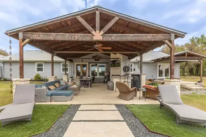 579 Triple S, Johnson City, TX 78636 - Photo 24