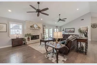 579 Triple S, Johnson City, TX 78636 - Photo 4