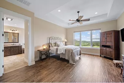 328 E Distant View Dr, Fredericksburg, TX 78624 - Photo 14