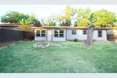 327 W Mulberry St, Fredericksburg, TX 78624 - Photo 20