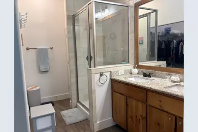 306 Winston Dr, Fredericksburg, TX 78624 - Photo 8