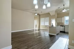 227 Dudley Wy, Fredericksburg, TX 78624 - Photo 4