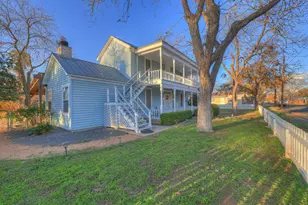 908 N Crockett St, Fredericksburg, TX 78624 - Photo 40