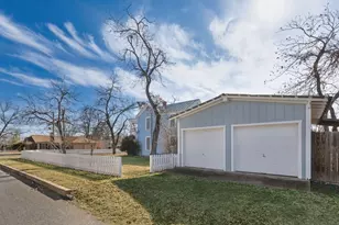 908 N Crockett St, Fredericksburg, TX 78624 - Photo 50