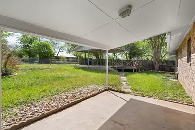 1011 Avenue C, Fredericksburg, TX 78624 - Photo 18