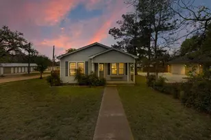 1807 N Llano St, Fredericksburg, TX 78624 - Photo 1