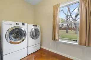 1811 N Llano St, Fredericksburg, TX 78624 - Photo 24