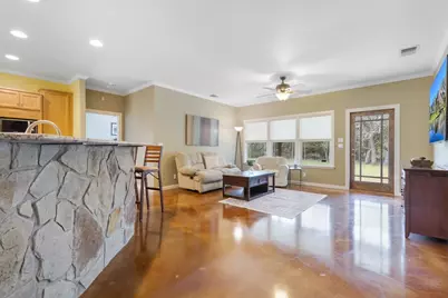 1811 N Llano St, Fredericksburg, TX 78624 - Photo 16