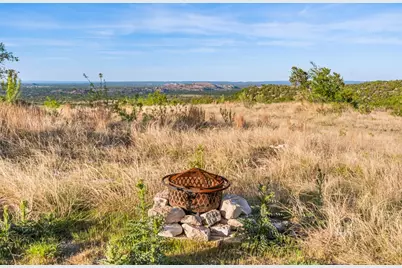 743 Welgehausen Rd, Fredericksburg, TX 78624 - Photo 18