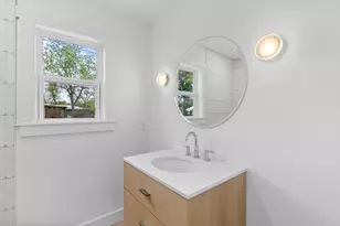 114 W Morse St, Fredericksburg, TX 78624 - Photo 24