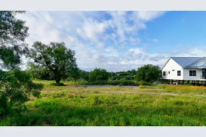 002 Walden Way, Llano, TX 78643 - Photo 6