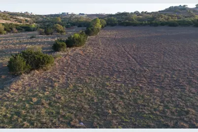 105 Majestic Hills Dr, Blanco, TX 78606 - Photo 2