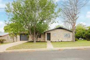 612 Cross Mountain Dr, Fredericksburg, TX 78624 - Photo 16