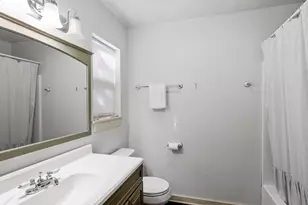 219 W Creek St, Fredericksburg, TX 78624 - Photo 26