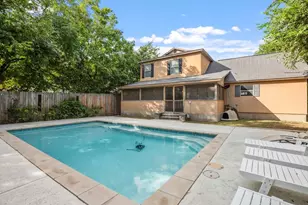 219 W Creek St, Fredericksburg, TX 78624 - Photo 38
