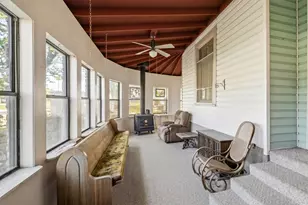 1028 Jefferson St, Kerrville, TX 78028 - Photo 20