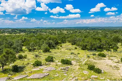 853 Elm Ridge Rd, Fredericksburg, TX 78624 - Photo 16