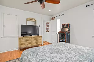 206 W Burbank St, Fredericksburg, TX 78624 - Photo 34