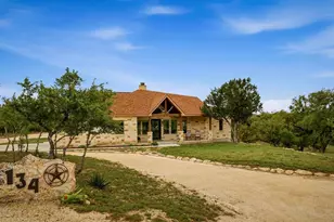 134 Stallion Estates Dr, Spring Branch, TX 78070 - Photo 2