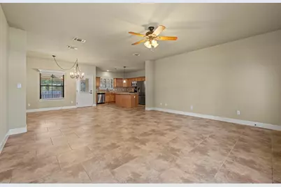 713 Englemann Oak Dr, Fredericksburg, TX 78624 - Photo 4