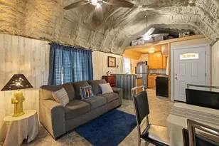 390 Galveston St, Bandera, TX 78003 - Photo 36