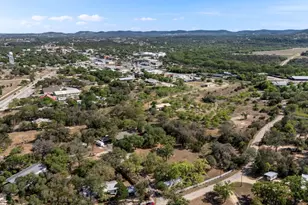 390 Galveston St, Bandera, TX 78003 - Photo 42