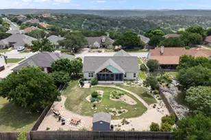 1916 Summit Top, Kerrville, TX 78028 - Photo 4