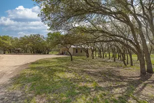 222 Spanish Oak Trail, Harper, TX 78631 - Photo 4
